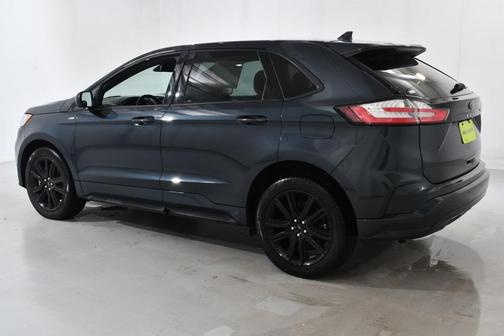 2022 Ford Edge ST Line