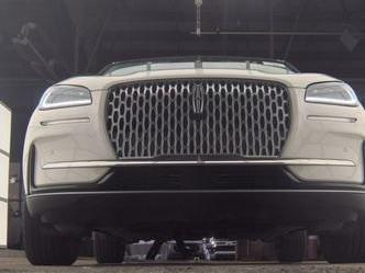 2023 Lincoln Corsair Standard