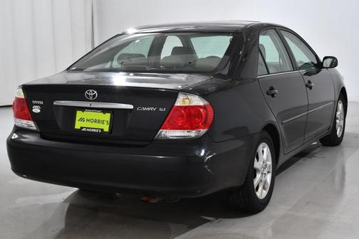 2005 Toyota Camry XLE