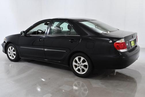 2005 Toyota Camry XLE