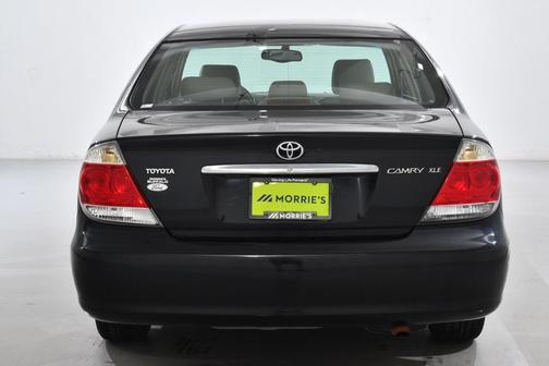 2005 Toyota Camry XLE