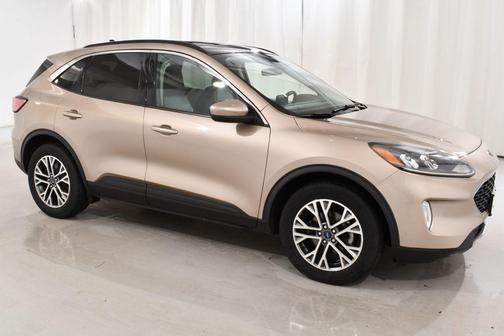 Desert Gold Metallic 2020 Ford Escape SEL