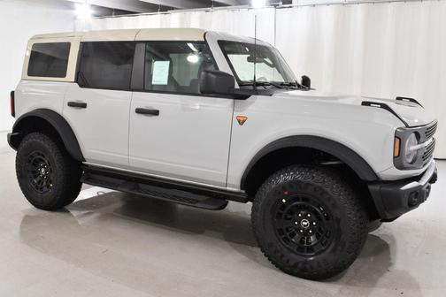 Avalanche 2026 Ford Bronco Badlands