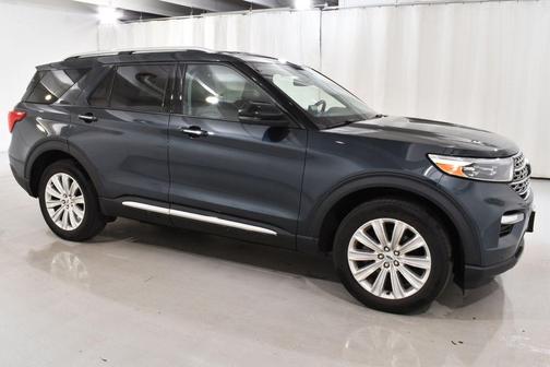 Blue Metallic 2022 Ford Explorer Limited
