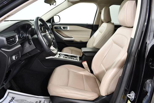 Agate Black Metallic 2022 Ford Explorer XLT