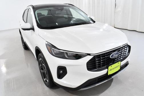 2026 Ford Escape Platinum