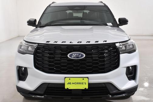 White Metallic 2026 Ford Explorer ST-Line
