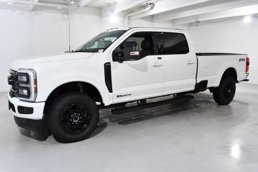 2025 Ford F-350 Lariat Super Duty