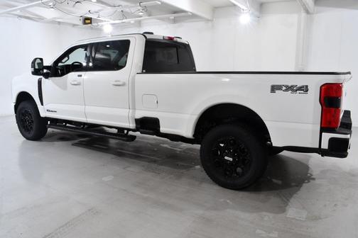 2025 Ford F-350 Lariat Super Duty