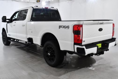 2025 Ford F-350 Lariat Super Duty