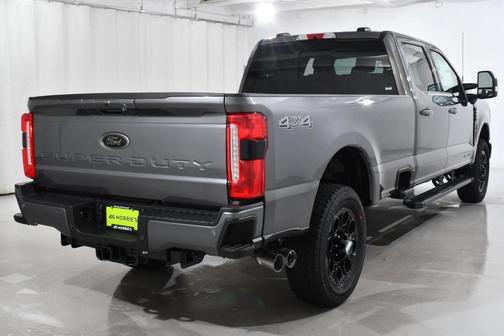 2025 Ford F-350 XLT