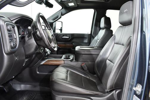 Shadow Gray Metallic 2020 Chevrolet Silverado 3500 High Country
