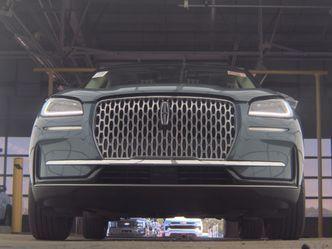 Blue Metallic 2023 Lincoln Corsair Standard