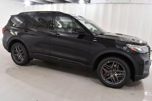 Black Metallic 2026 Ford Explorer ST-Line
