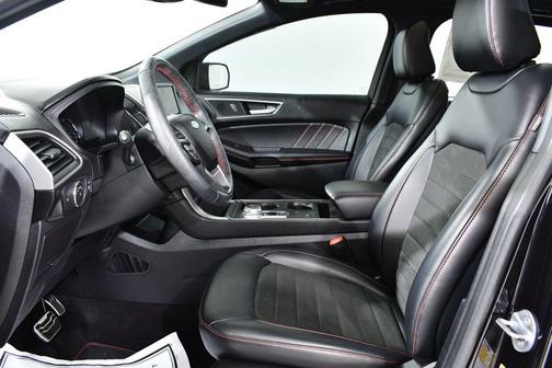 Agate Black Metallic 2022 Ford Edge ST Line