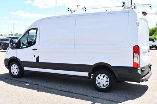 2018 Ford Transit-250 148 WB Medium Roof Cargo