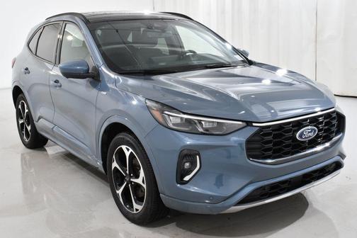 2023 Ford Escape ST-Line Elite