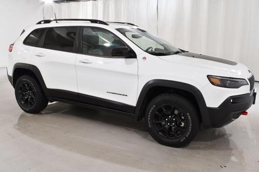 Bright White Clearcoat 2022 Jeep Cherokee Trailhawk