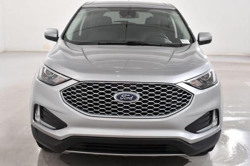Silver Metallic 2024 Ford Edge SEL