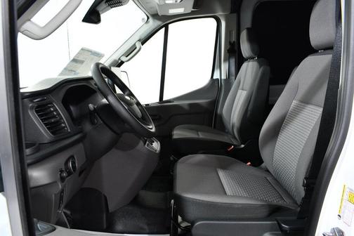 Oxford White 2026 Ford Transit-250 148 WB Medium Roof Cargo