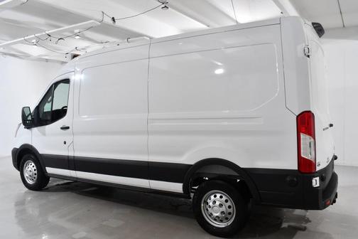 2025 Ford Transit-350 148 WB Medium Roof Cargo
