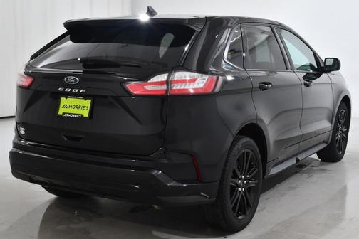 2022 Ford Edge ST Line