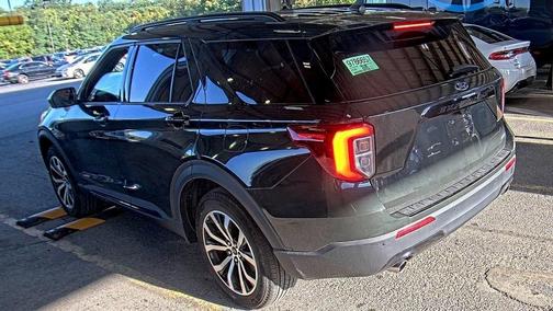 2022 Ford Explorer ST-Line