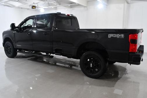2025 Ford F-350 Lariat Super Duty