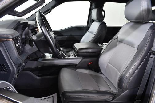 2023 Ford F-150 Lightning LARIAT