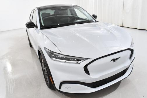 2023 Ford Mustang Mach-E California Route 1