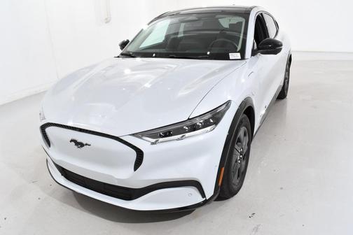 2023 Ford Mustang Mach-E California Route 1
