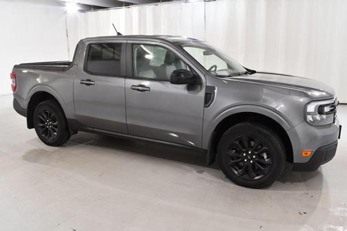 Carbonized Gray Metallic 2023 Ford Maverick Lariat