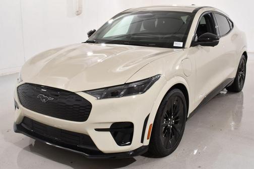 Desert Sand 2025 Ford Mustang Mach-E GT