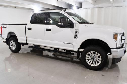 Oxford White 2019 Ford F-250 XLT