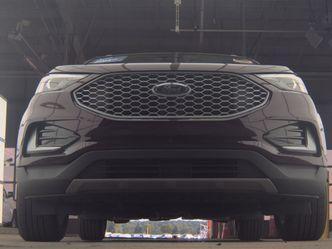 Burgundy Velvet Metallic Tinted Clearcoat 2023 Ford Edge SEL
