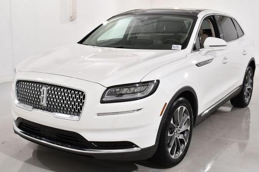 White Metallic 2022 Lincoln Nautilus Reserve