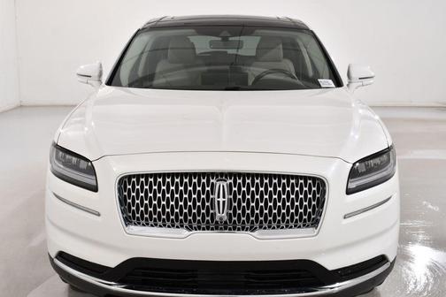 White Metallic 2022 Lincoln Nautilus Reserve