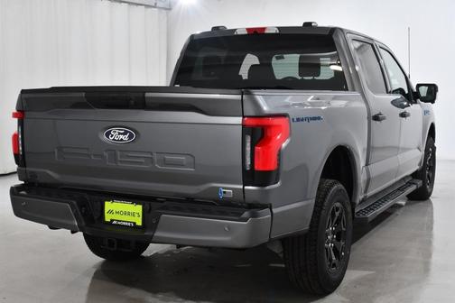 2025 Ford F-150 Lightning XLT