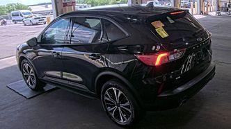 Black Metallic 2022 Ford Escape SE