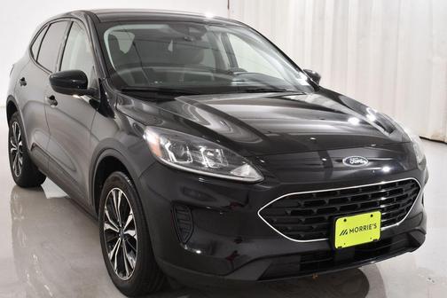 Black Metallic 2022 Ford Escape SE