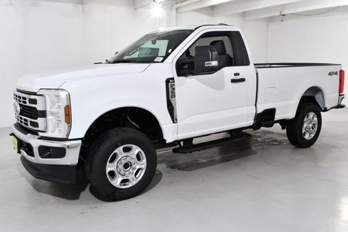 2025 Ford F-350 XLT