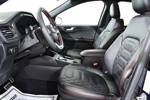 2023 Ford Escape ST-Line Elite