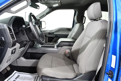 Velocity Blue Metallic 2020 Ford F-150 XLT