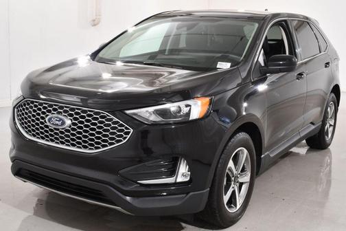 Agate Black Metallic 2024 Ford Edge SEL