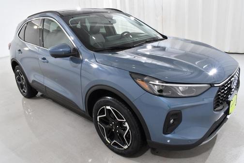 2026 Ford Escape Platinum