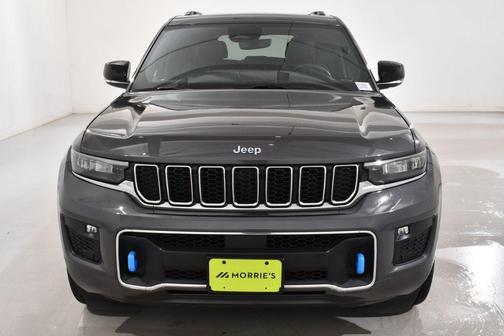 Metallic 2022 Jeep Grand Cherokee 4xe Overland