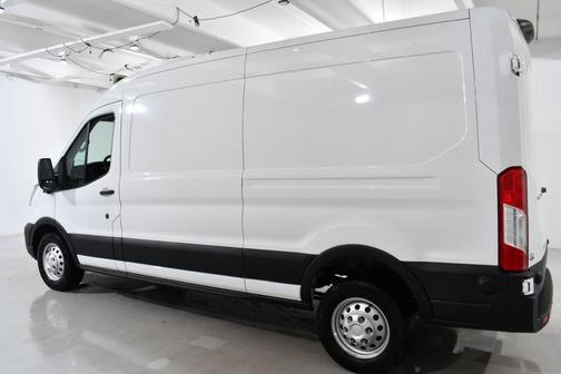 2025 Ford Transit-250 148 WB Medium Roof Cargo