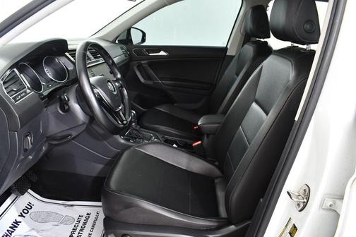 Pure White 2018 Volkswagen Tiguan 2.0T SE