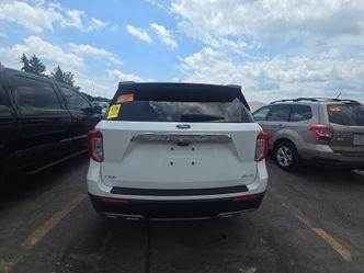 White Metallic 2022 Ford Explorer XLT