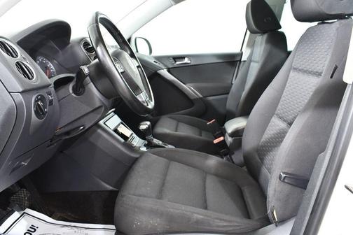 2009 Volkswagen Tiguan SE